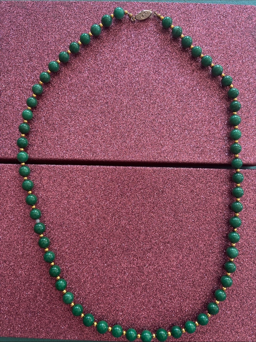 Vintage Green Jade & gold Necklace and Bracelet Set - Picture 2 of 6